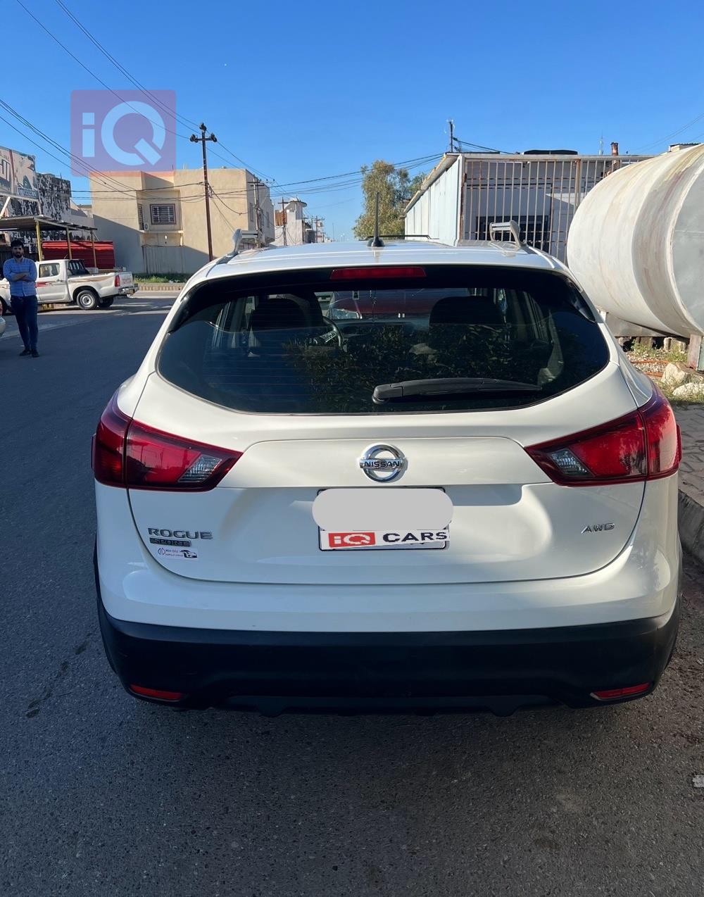 نيسان روج سبورت